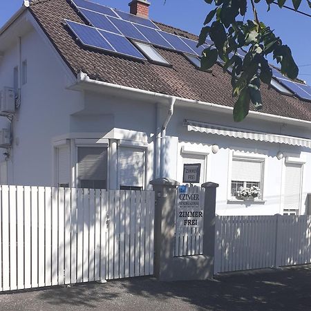 Czinger Vendégszobák Mosonmagyaróvár Kültér fotó